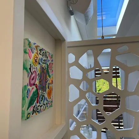 Ellenove House Apartament