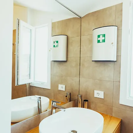 Ellenove House Apartment