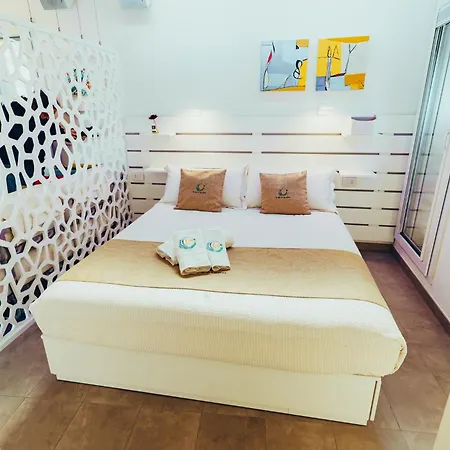 Apartament Ellenove House *